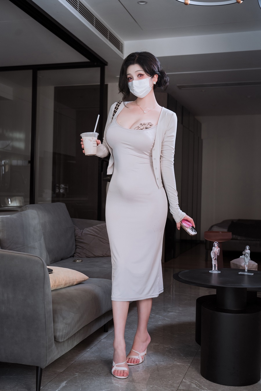 床单女友视角 rioko凉凉子铁粉空间写真图片及视频合集下载