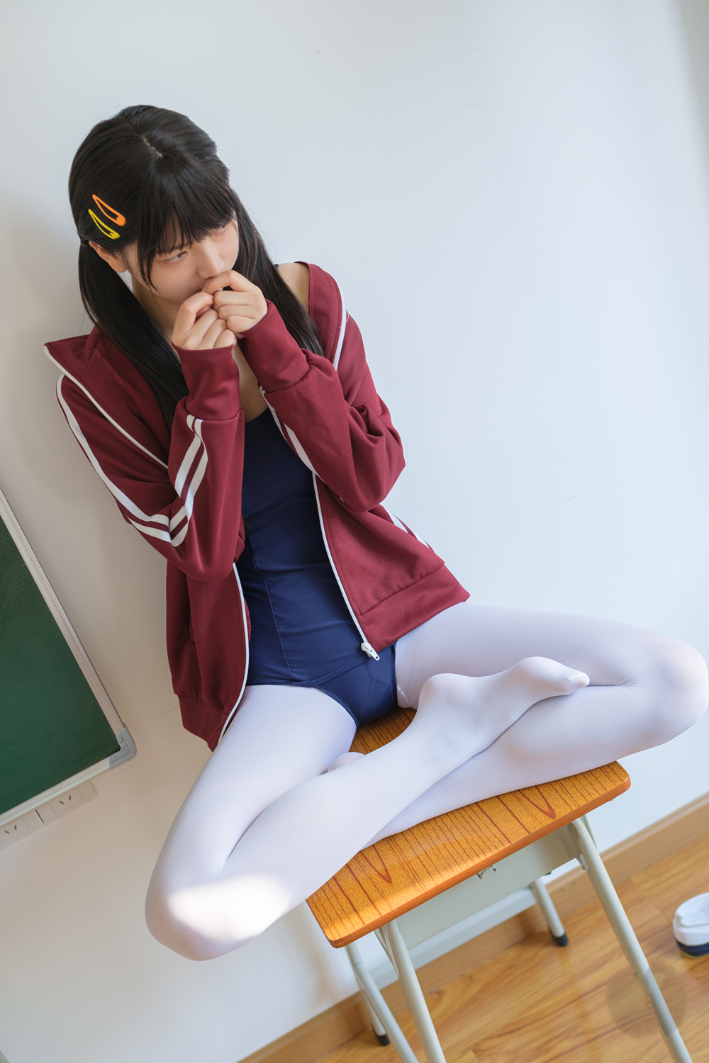 赤西夜夜《死裤水》定制写真 白丝双马尾 [88P1V-2.42GB]