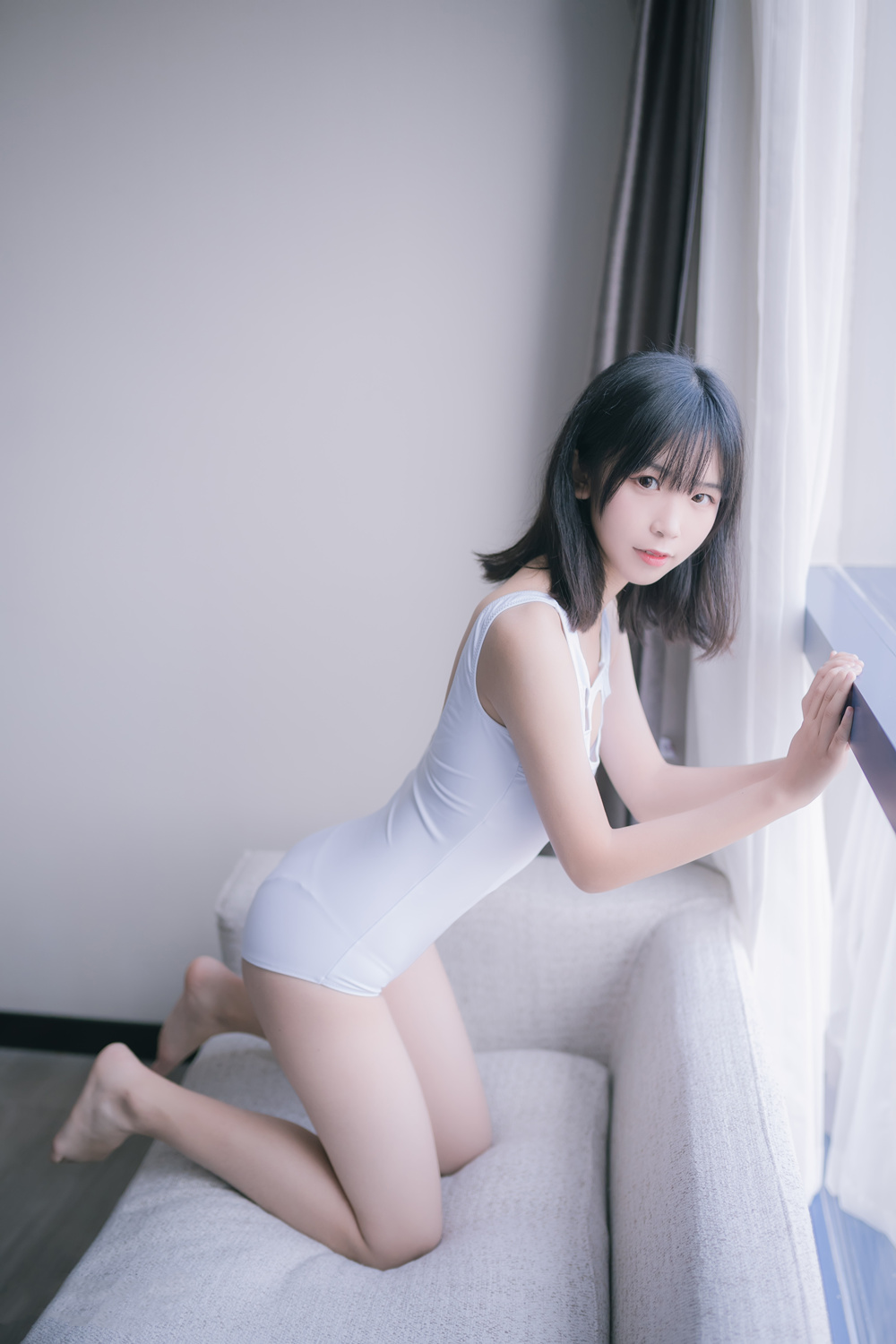 跪姿俯拍特典 207期写真 白色死库水 [50P] 精选