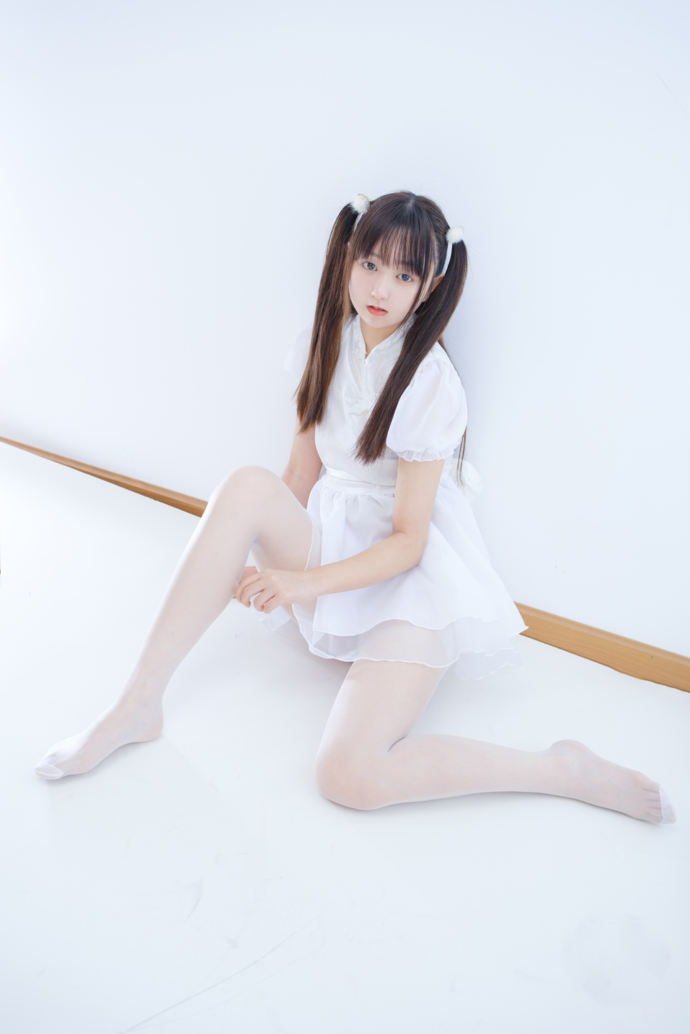 稚乖画册 新堂01期 团子 定制写真 [65P1V]