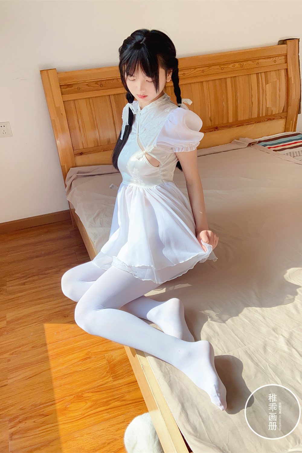 稚乖画册 赤西夜夜《嬉戏》定制写真 双马尾80D白丝 [74P1V-368MB]